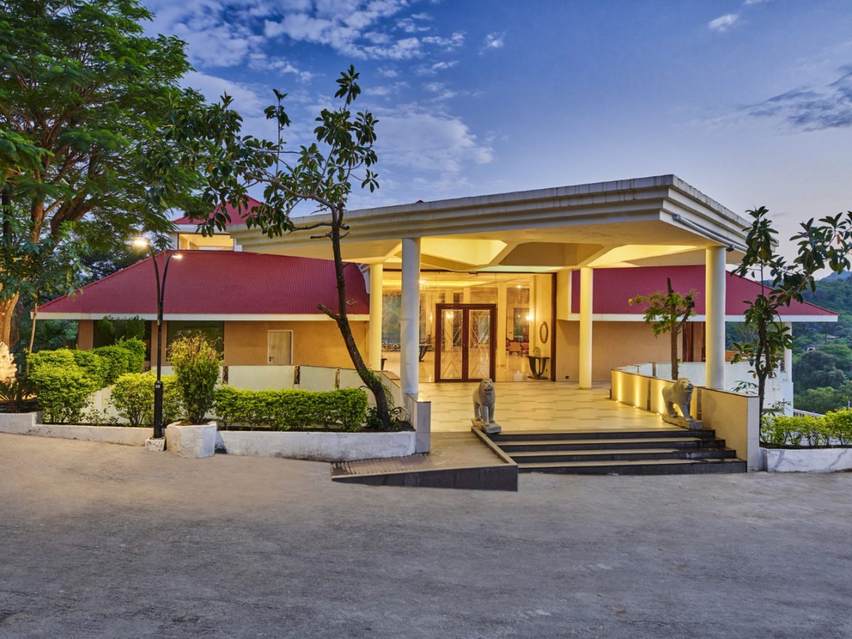 Hotel Sterling, Mount Abu