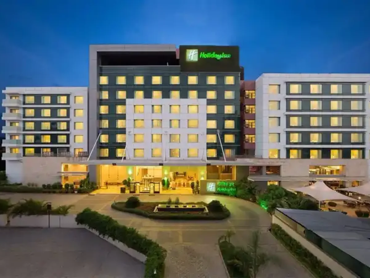 Holiday Inn, Dubai