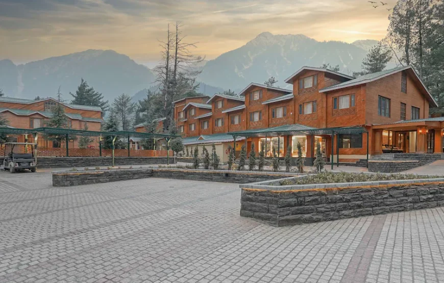 Radisson Golf Resort, Kashmir