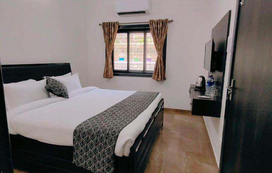 Le Papillon Lonavala