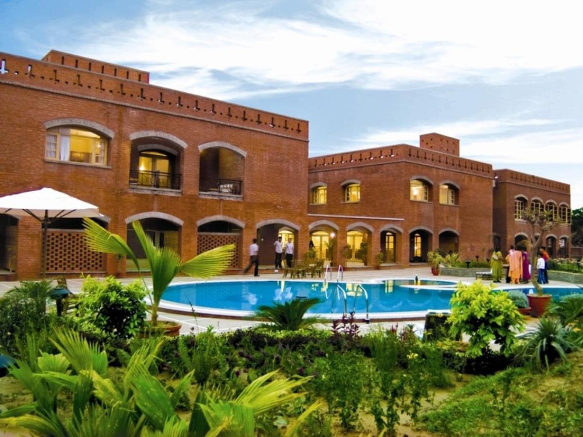 Cambay Sapphire, Gandhinagar
