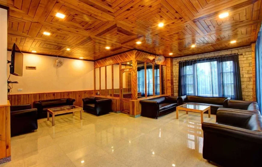 Aamod at Apple Town, Manali