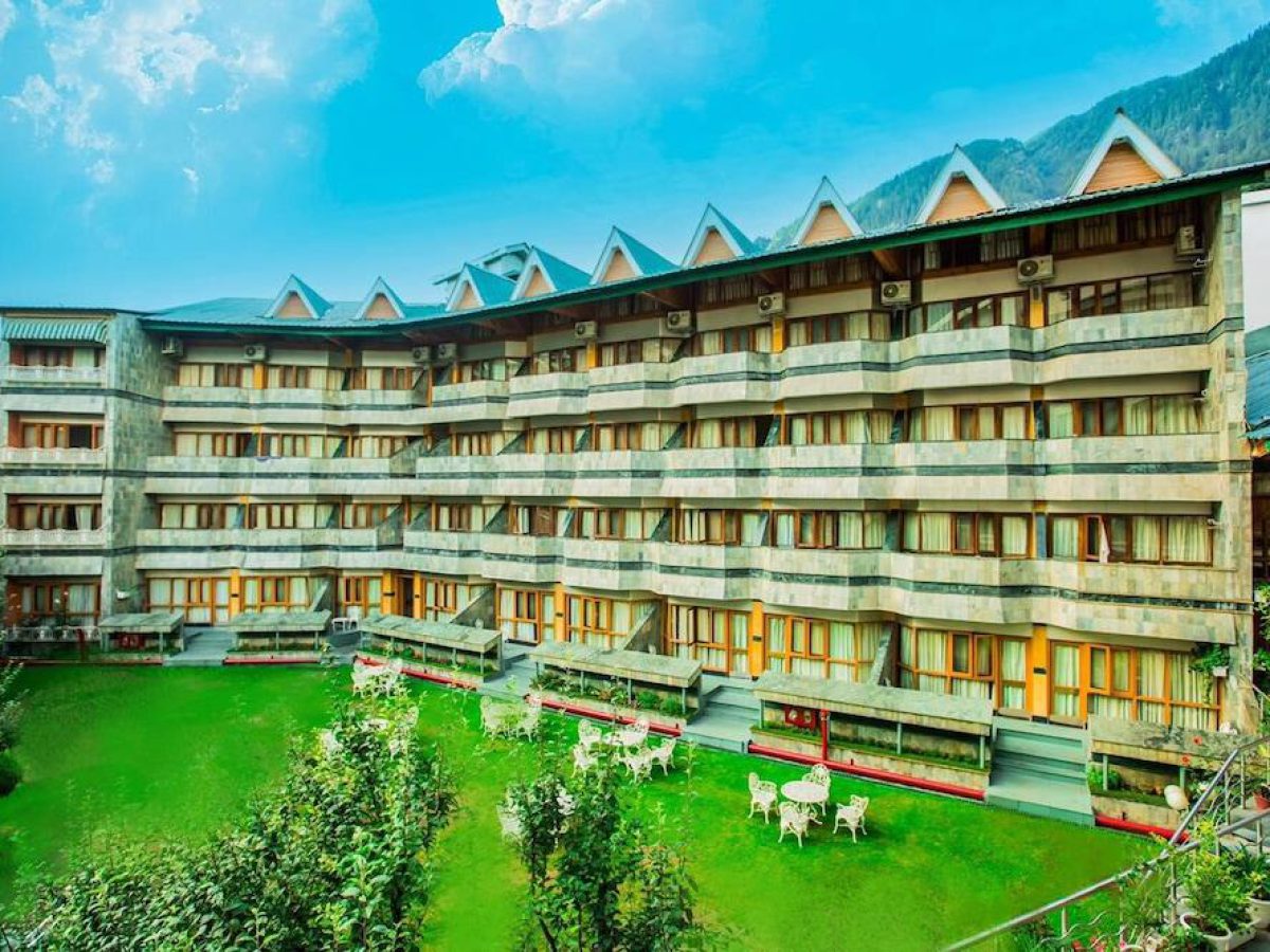 Hotel Piccadily, Manali
