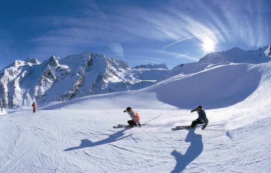 Clifftop Club, Auli
